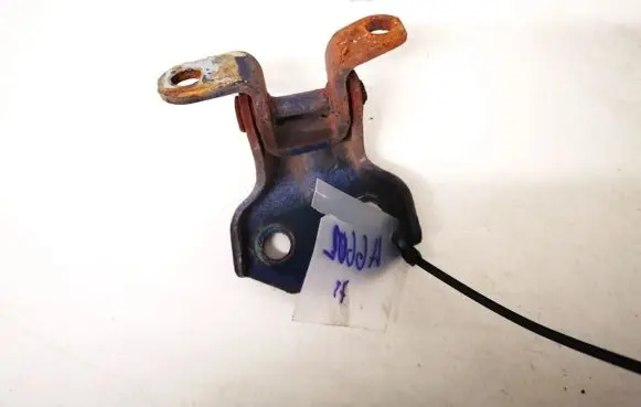Subaru Impreza I Rear door lower hinge