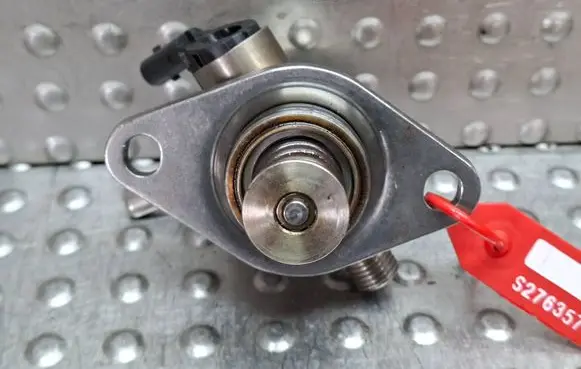 Citroen C3 Mechanical fuel pump S27635736 9805614880