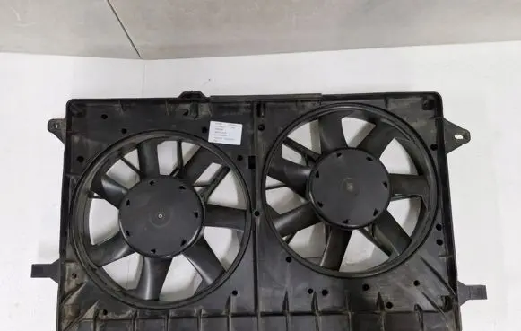 Opel Ampera Electric radiator cooling fan