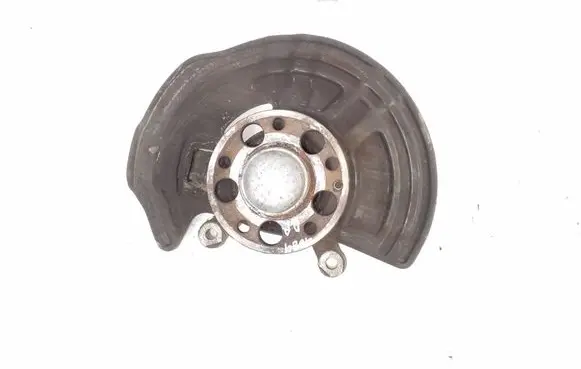 Front wheel hub