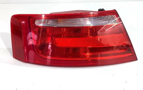 Audi A5 8T 8F Rear/tail lights 8T0945095