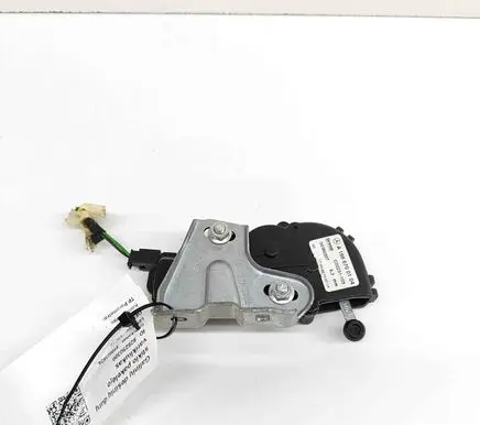 Mercedes-Benz GL X166 Vent window/glass motor A1666700104