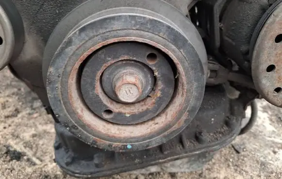 Toyota Avensis T250 Crankshaft pulley