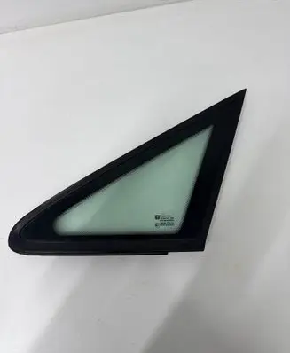 Opel Zafira A Front triangle window/glass 09175408