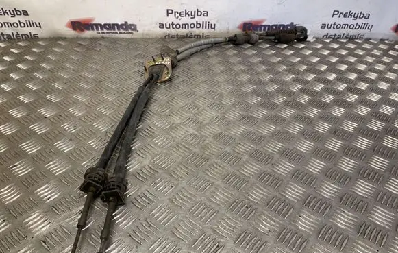 Toyota Avensis T250 Gear shift cable linkage