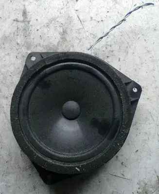 Toyota Avensis Verso Front door speaker 8616044120