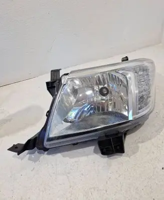 Toyota Hilux (AN10, AN20, AN30) Headlight/headlamp 811100K440 929655T00A 6685881