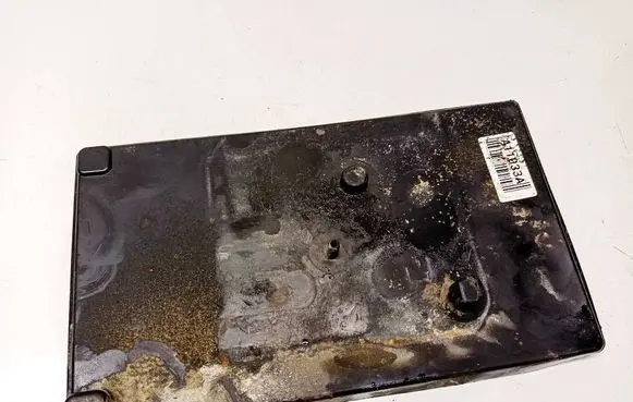 Toyota Avensis Verso Battery box tray 7443120100