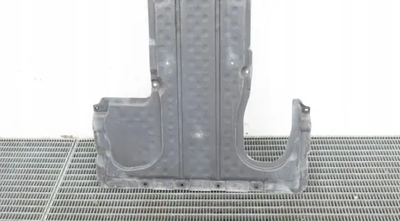 Mercedes-Benz C W205 Gearbox bottom protection A2135240830