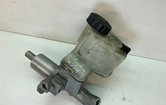Mercedes-Benz C W204 Master brake cylinder A2044300002 0335089005