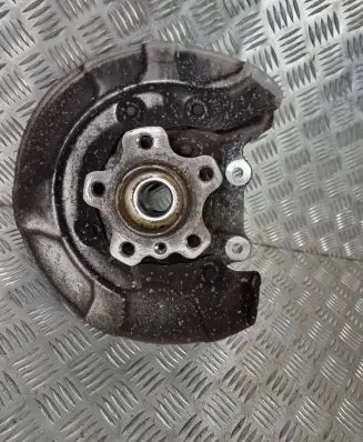 BMW 5 G30 G31 Rear wheel hub