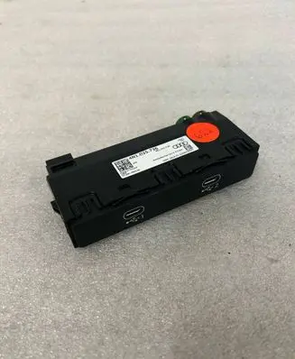 Audi A6 S6 C8 4K USB socket connector 4N1035736