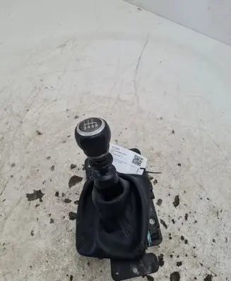 Subaru Forester SH Gear shifter/selector 