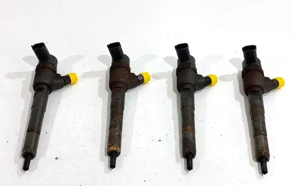 Suzuki Swift I Fuel injectors set 0445110083