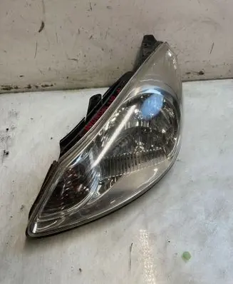 Hyundai i10 Headlight/headlamp 921010X0