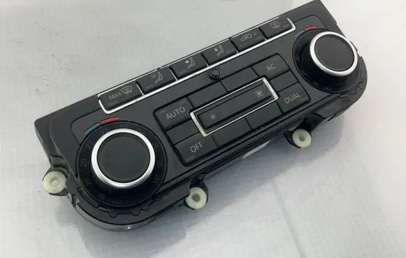 Volkswagen PASSAT B7 Climate control unit 5K0907044DT 5HB00974680
