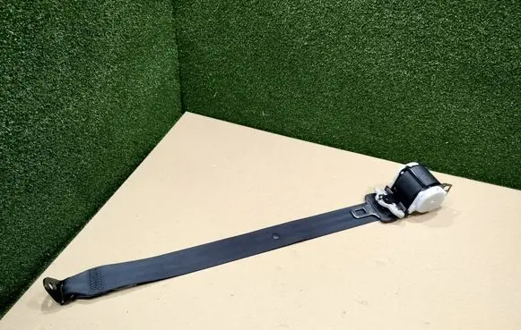 Mitsubishi Pajero Rear seatbelt TKAB0EN239