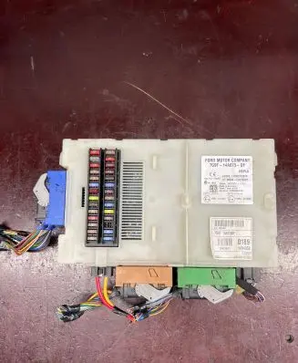 Ford Mondeo MK IV Power management control unit 7G9T14A073DF 3659AF01125TP