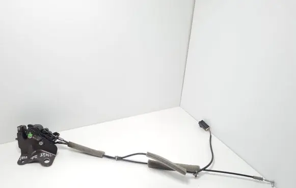 Nissan Navara D40 Tailgate lock latch 