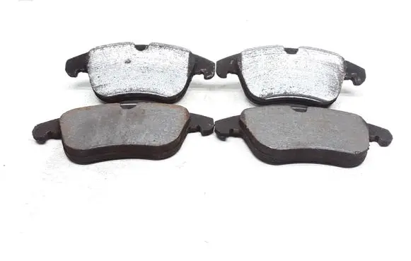 Volvo V60 Brake pads (front) 