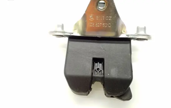 Skoda Octavia Mk2 (1Z) Tailgate/trunk/boot lock/catch/latch 1Z5827501D