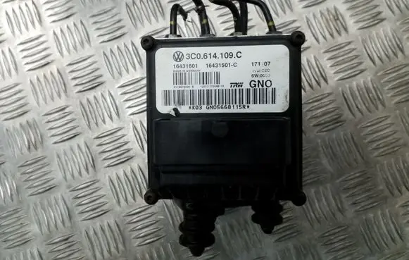 Volkswagen PASSAT B6 ABS Pump 3C0614109C
