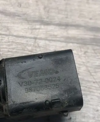 Mercedes-Benz E W211 Parking PDC sensor V30720024 987068525