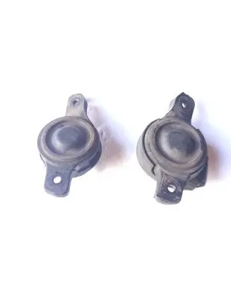 Subaru XV I Engine mount bracket