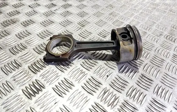 Jaguar XJ X308 Piston with connecting rod 2399