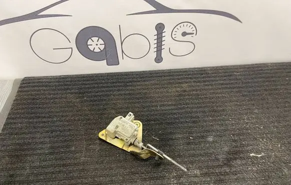 Smart ForTwo I Fuel tank cap lock 0008705V003