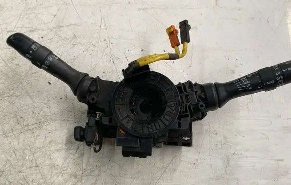 Lexus RX 330 - 350 - 400H Indicator stalk 3031017F192
