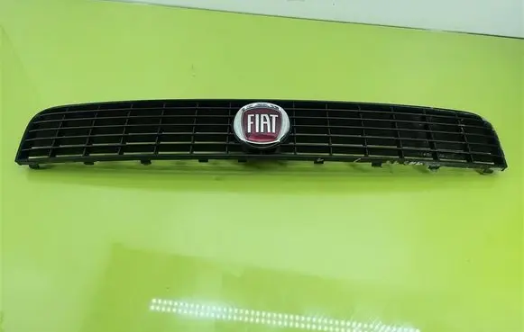 Front bumper upper radiator grill