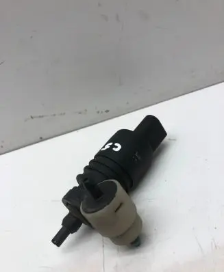 Audi A6 Allroad C5 Windscreen/windshield washer pump
