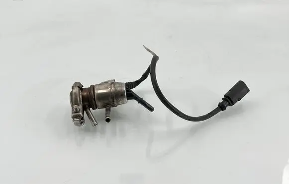 Audi Q7 4M AdBlue injector 0444025018