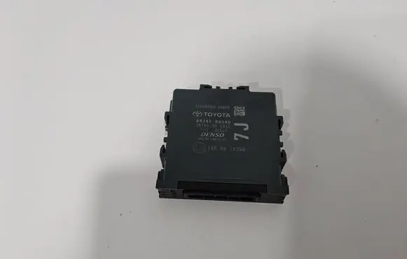 Toyota Sienna XL40 IV Other control units/modules 8934008040