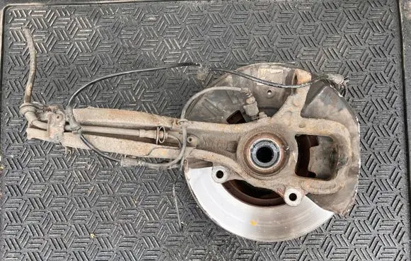 Audi Q7 4L Front wheel hub 7L0407257A