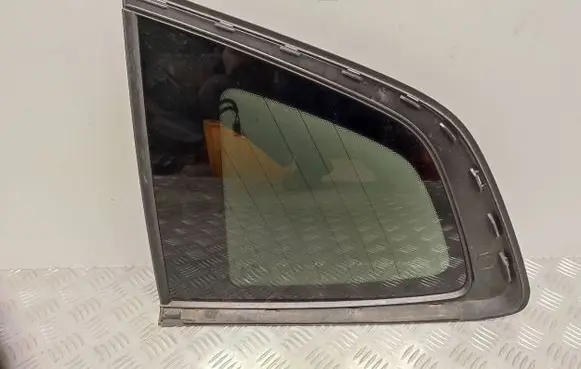 BMW X3 G01 Rear side window 51377410067 7410067