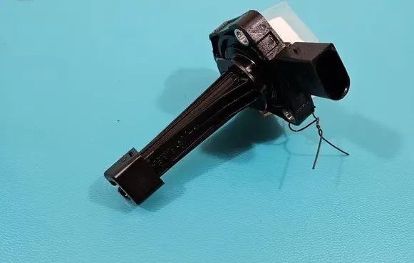KIA Sportage Oil level sensor 215902F600 IMPRK1360539