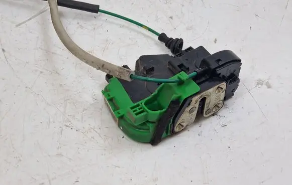 Hyundai i40 Rear door lock 814203Z010
