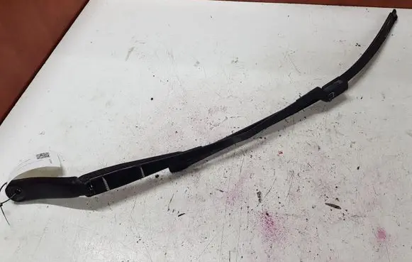 Volvo V70 Front wiper blade arm 31276002