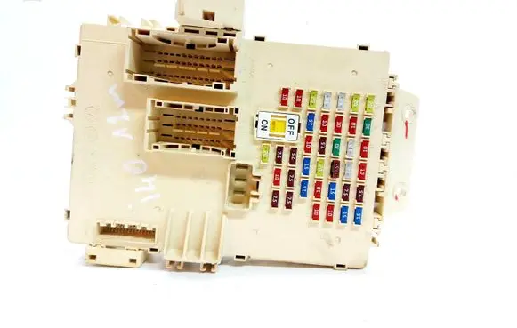 Hyundai i40 Fuse module 919503Z011