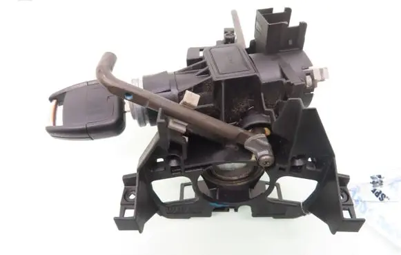 Opel Zafira A Ignition lock 90589313