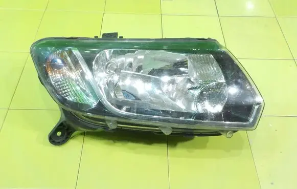 Dacia Logan II Headlight/headlamp 260102523R
