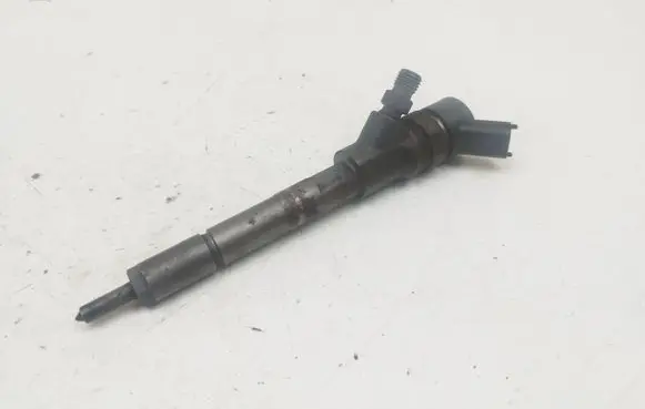 Toyota Corolla E120 E130 Fuel injector 2367033040