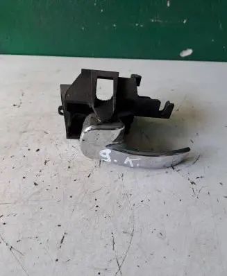 Nissan Pathfinder R51 Rear door interior handle