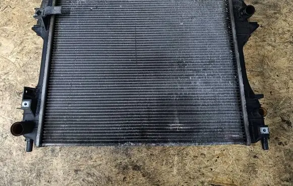 Coolant radiator