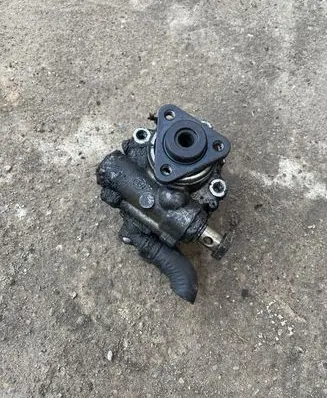 Audi A6 S6 C5 4B Power steering pump