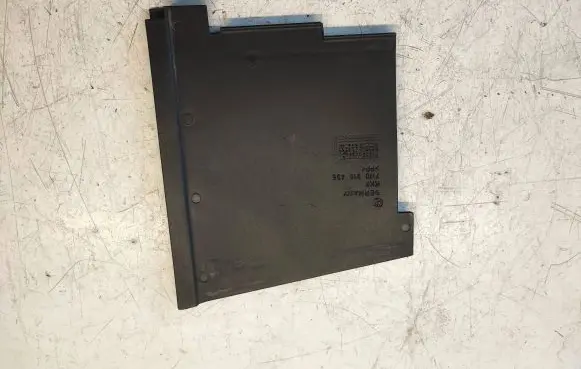 Volkswagen Transporter - Caravelle T5 Battery tray heat shield 7H0915435