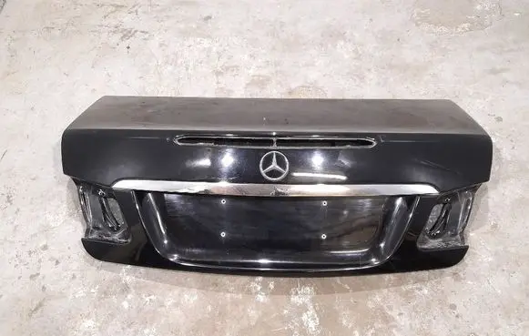 Tailgate/trunk/boot lid
