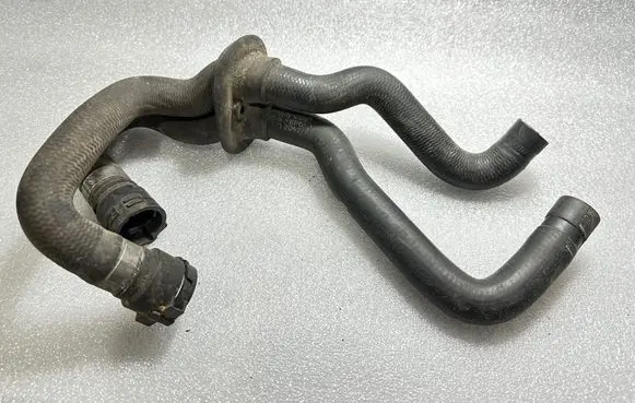 Audi A6 S6 C5 4B Engine coolant pipe/hose 4B0819371D 4B0819373B 8D0819699
